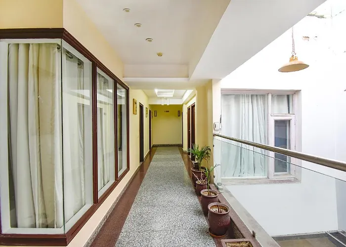 Fabhotel Comfort 35